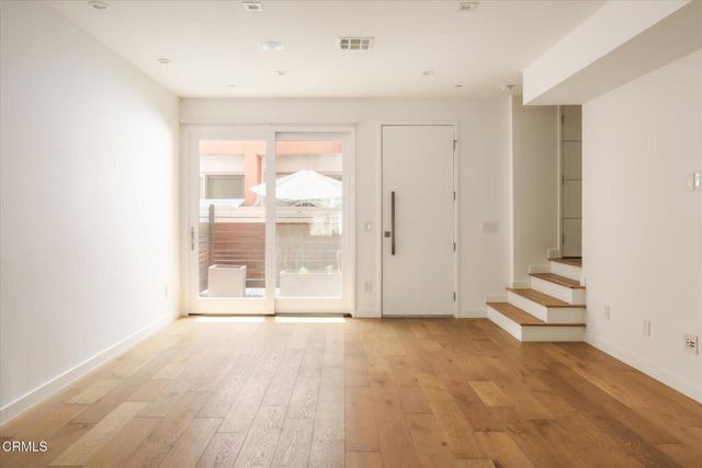 1015 Figueroa Terrace 19, Los Angeles, CA 90012