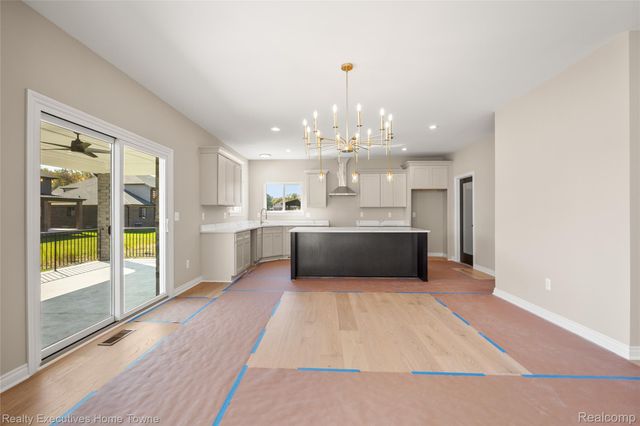 24684 SAWGRASS Drive, Macomb Twp, MI 48042