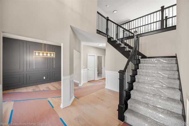 24684 SAWGRASS Drive, Macomb Twp, MI 48042