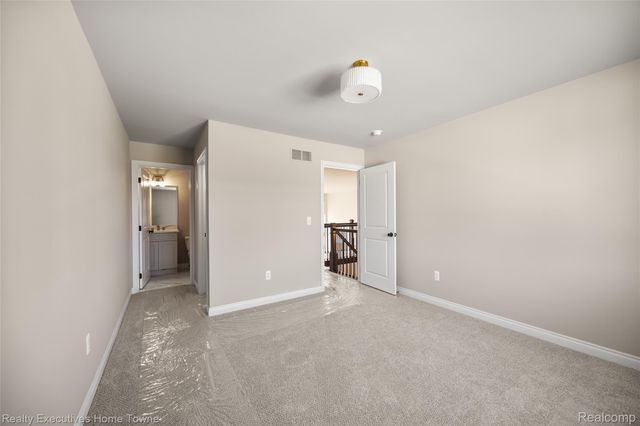 24684 SAWGRASS Drive, Macomb Twp, MI 48042