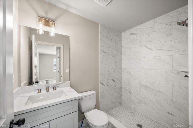 24684 SAWGRASS Drive, Macomb Twp, MI 48042