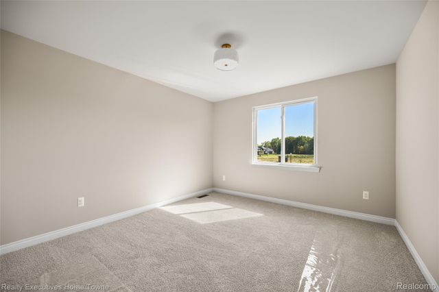 24684 SAWGRASS Drive, Macomb Twp, MI 48042