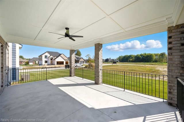 24684 SAWGRASS Drive, Macomb Twp, MI 48042