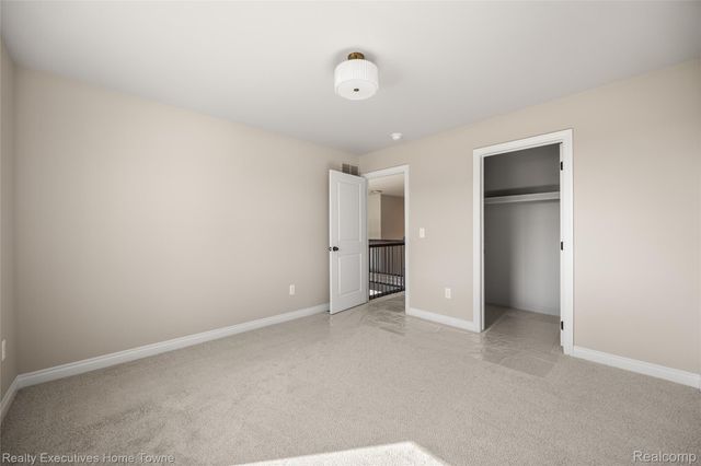 24684 SAWGRASS Drive, Macomb Twp, MI 48042