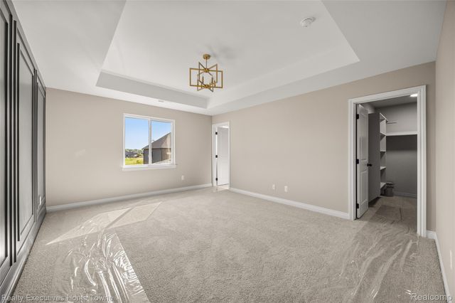 24684 SAWGRASS Drive, Macomb Twp, MI 48042