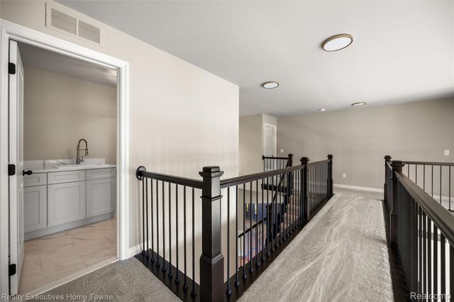 24684 SAWGRASS Drive, Macomb Twp, MI 48042