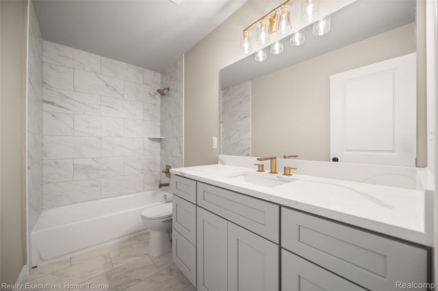 24684 SAWGRASS Drive, Macomb Twp, MI 48042