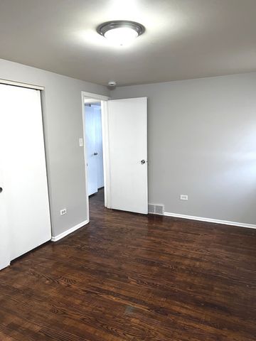 15112 RIDGEWAY Avenue, Midlothian, IL 60445