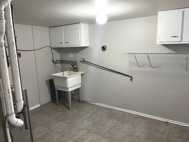 15112 RIDGEWAY Avenue, Midlothian, IL 60445