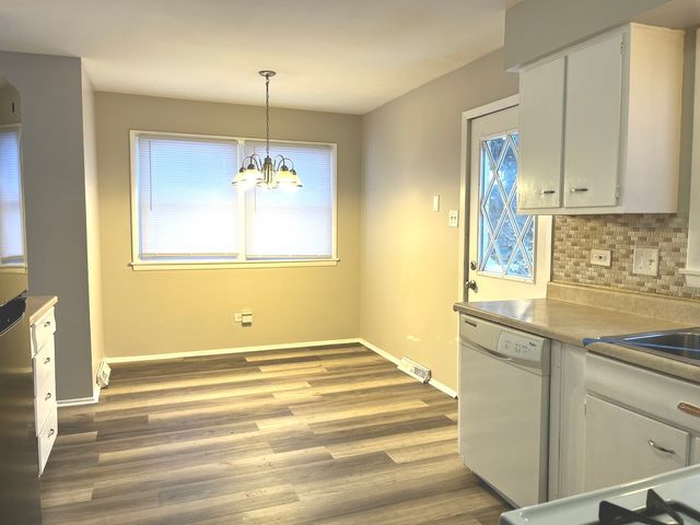 15112 RIDGEWAY Avenue, Midlothian, IL 60445