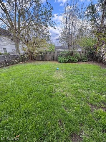 8414 Grand Division Avenue, Garfield Heights, OH 44125