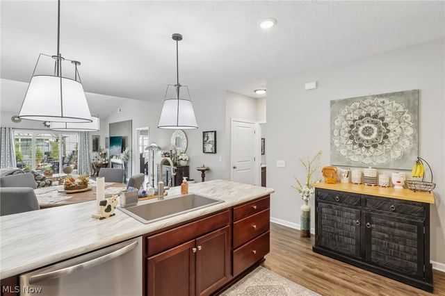 112 Acorn Lane, Elyria, OH 44035