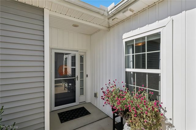 112 Acorn Lane, Elyria, OH 44035