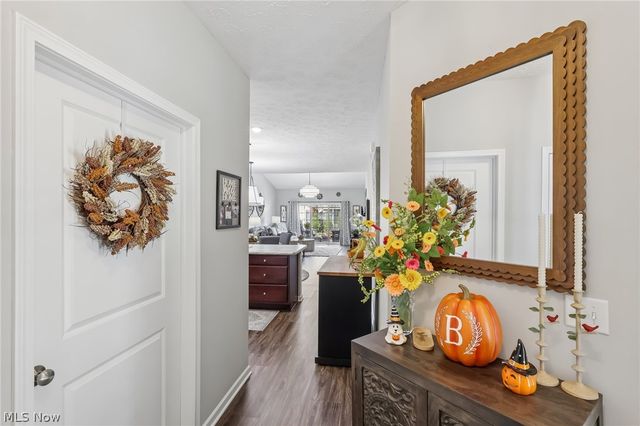 112 Acorn Lane, Elyria, OH 44035
