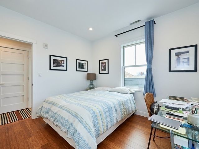 290 Highland Ave 3A, Somerville, MA 02144
