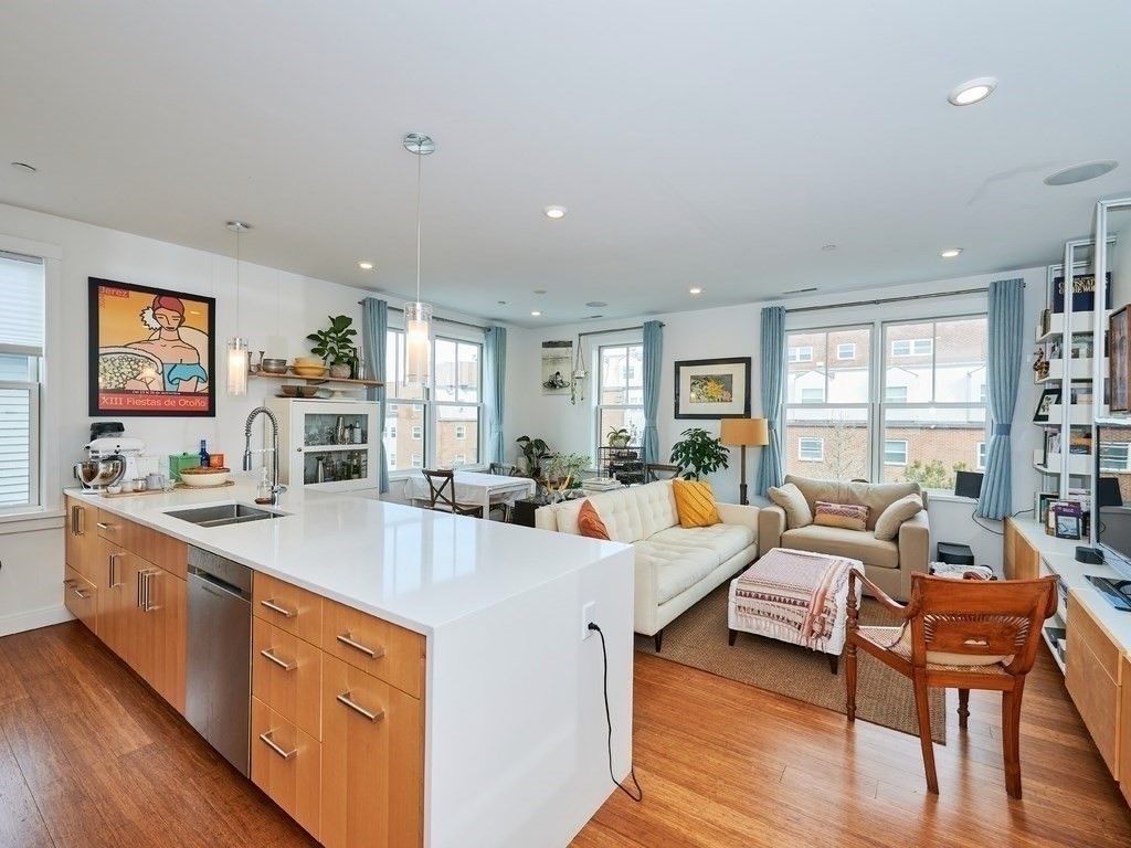290 Highland Ave 3A, Somerville, MA 02144