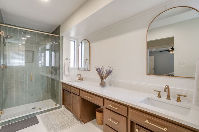 306 Valley Trail Drive, Weatherford, TX 76087