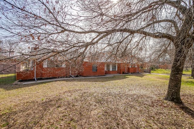 306 Valley Trail Drive, Weatherford, TX 76087