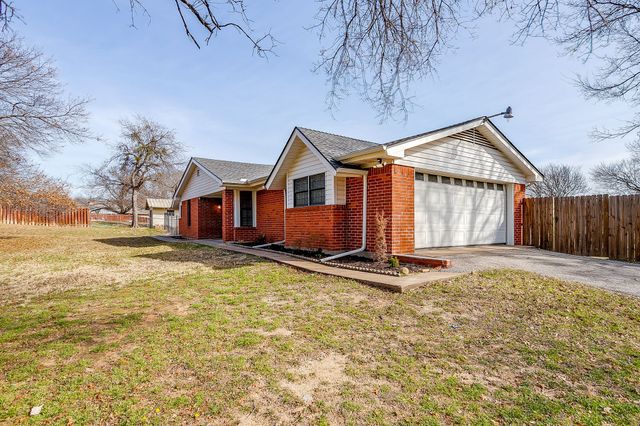 306 Valley Trail Drive, Weatherford, TX 76087