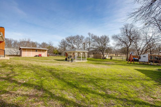306 Valley Trail Drive, Weatherford, TX 76087