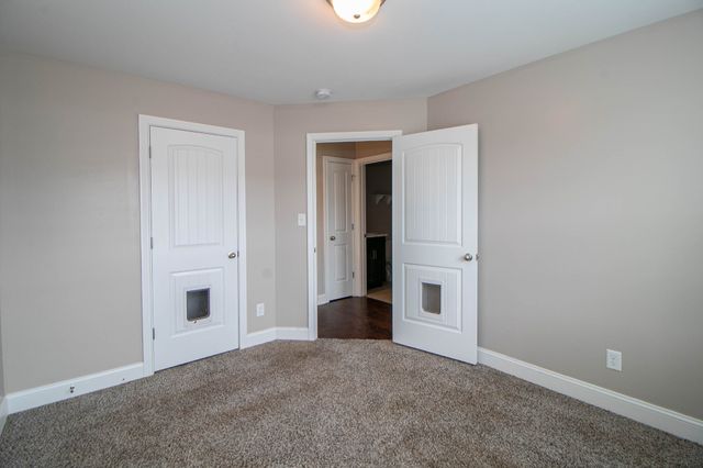 151 Ambridge St, Oak Grove, KY 42262