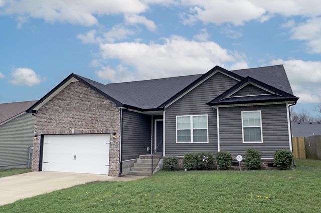 151 Ambridge St, Oak Grove, KY 42262