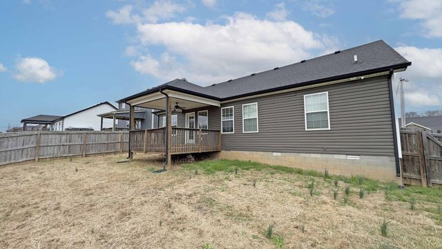 151 Ambridge St, Oak Grove, KY 42262