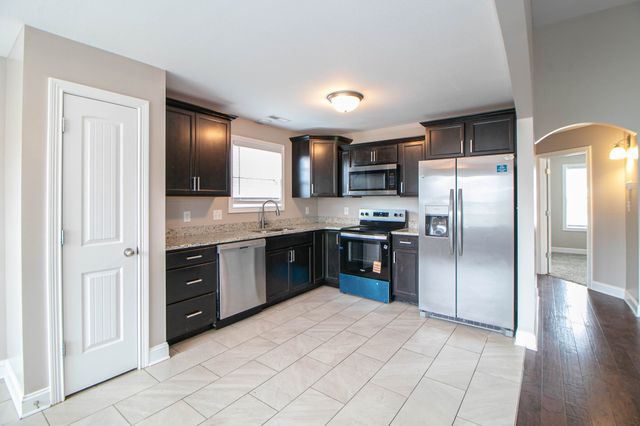 151 Ambridge St, Oak Grove, KY 42262