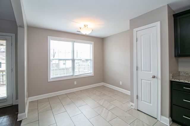 151 Ambridge St, Oak Grove, KY 42262