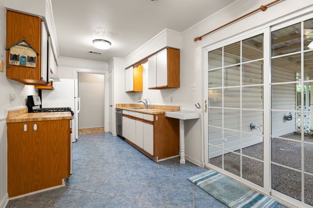1108 Chapel View Drive, Waco, TX 76712