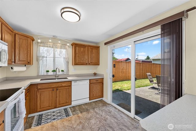 1501 S 81st Street, Tacoma, WA 98408