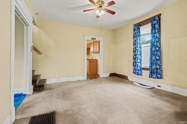 1933 S Lafeyette Boulevard, South Bend, IN 46613