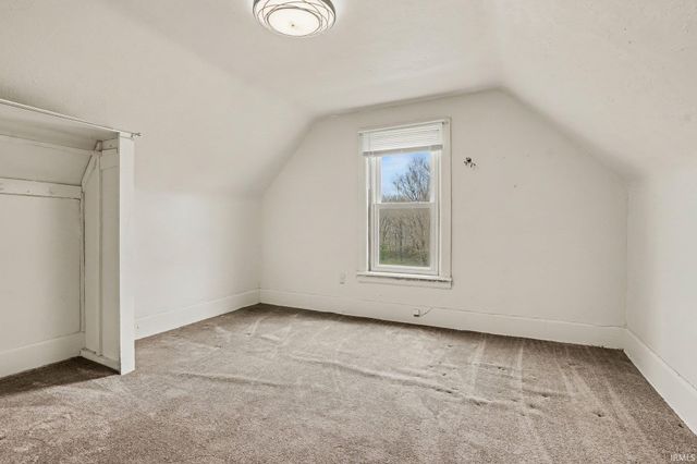 1933 S Lafeyette Boulevard, South Bend, IN 46613