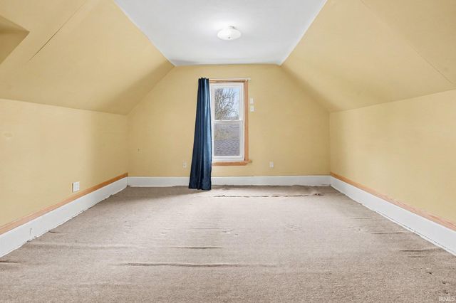 1933 S Lafeyette Boulevard, South Bend, IN 46613