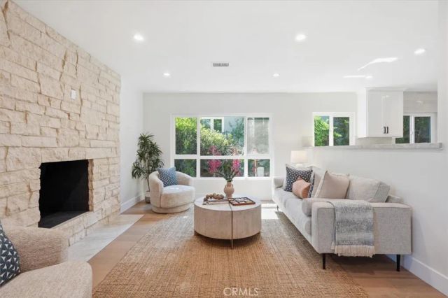 4611 Vanderhill Road, Torrance, CA 90505