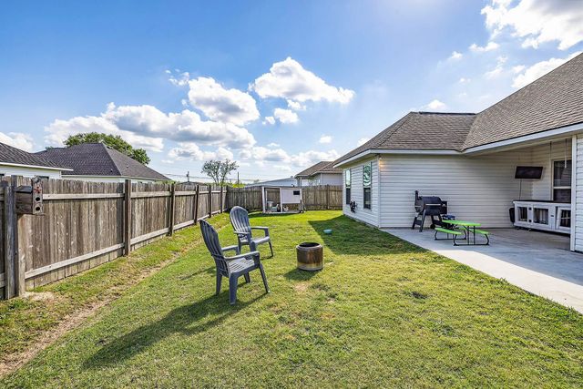 108 Shadow Pointe Road, Thibodaux, LA 70301