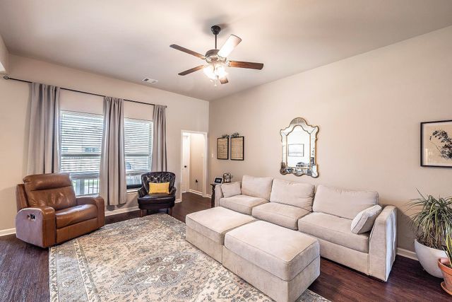 108 Shadow Pointe Road, Thibodaux, LA 70301