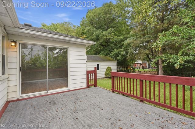 14085 Lincoln Street, Oak Park, MI 48237