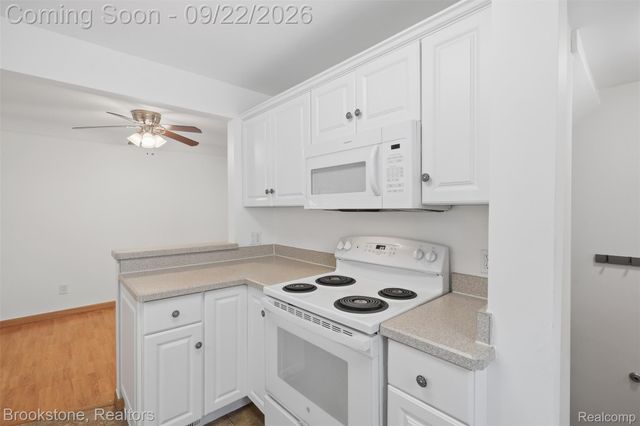 14085 Lincoln Street, Oak Park, MI 48237