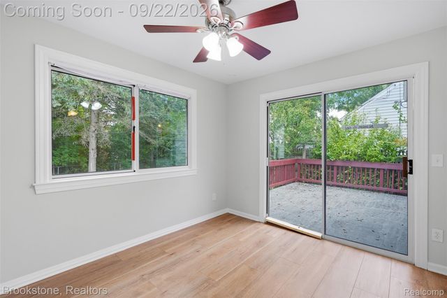 14085 Lincoln Street, Oak Park, MI 48237
