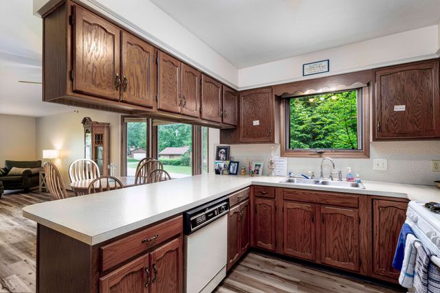 11279 Whispering Creek Drive, Allendale Twp, MI 49401