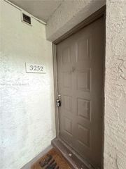 3252 Coral Lake Lane 3252, Coral Springs, FL 33065