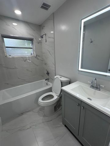 40 NE 48th Street, Fort Lauderdale, FL 33334