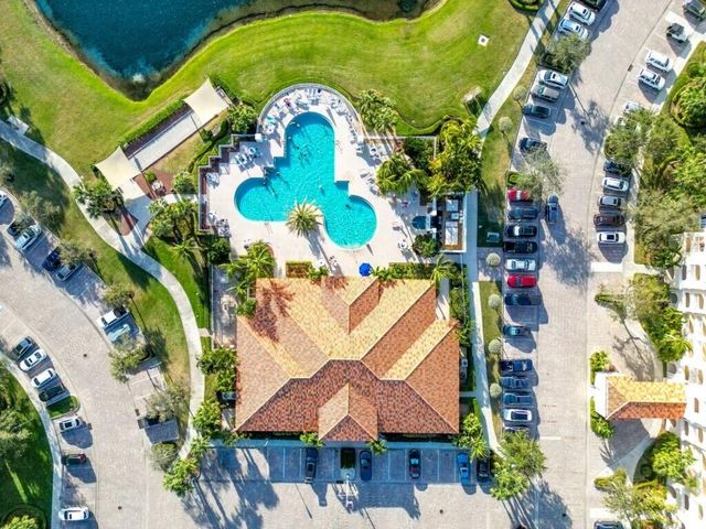 21 Harbour Isle Drive W 105, Fort Pierce, FL 34949