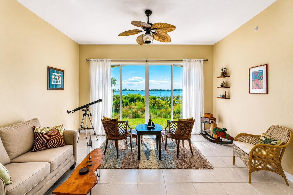 21 Harbour Isle Drive W 105, Fort Pierce, FL 34949