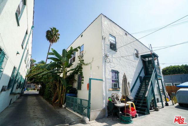 3421 S Norton Avenue, Los Angeles, CA 90018