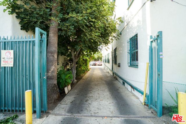 3421 S Norton Avenue, Los Angeles, CA 90018