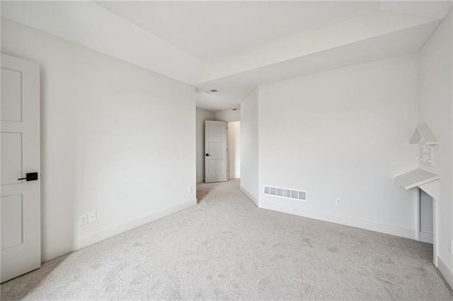 2181 Heritage Court, Liberty, MO 64068