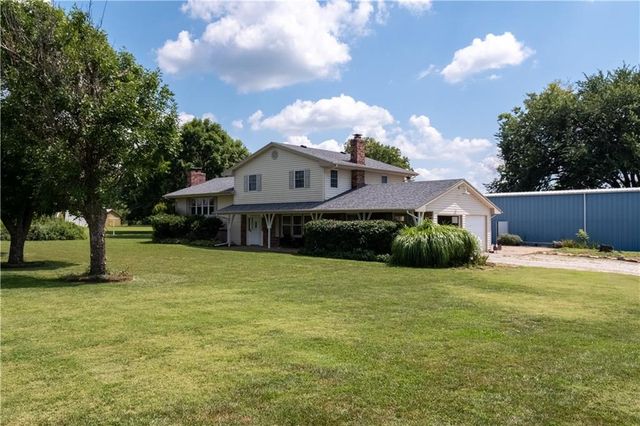 32485 W 399th Street, Osawatomie, KS 66064