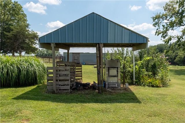 32485 W 399th Street, Osawatomie, KS 66064